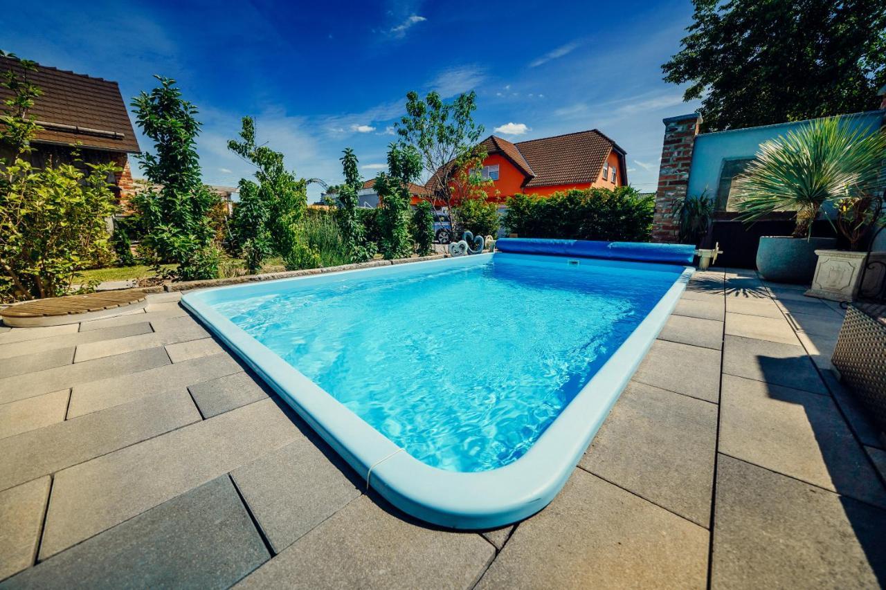 Alte Schmiede Mit Sauna, Pool Und Whirpool Im Aussenbereich Schoenstes Ferienhaus Der Lausitz Elsterheide المظهر الخارجي الصورة